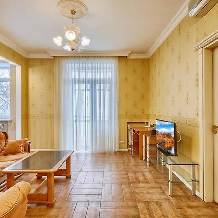 Apartment Near Bessarabsky Square Kiev Exterior foto