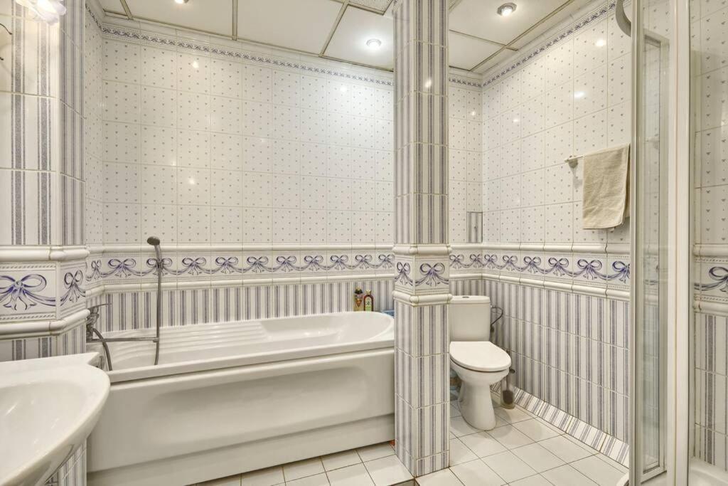 Apartment Near Bessarabsky Square Kiev Exterior foto