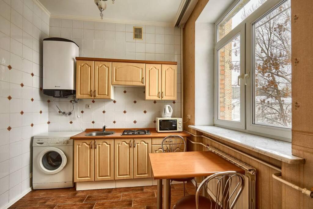 Apartment Near Bessarabsky Square Kiev Exterior foto