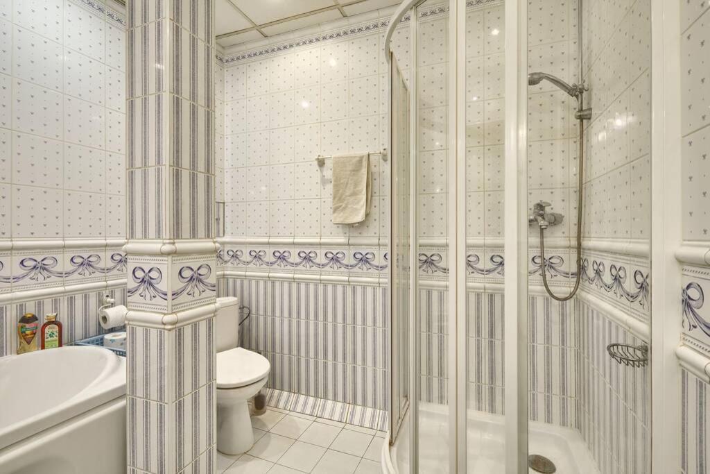 Apartment Near Bessarabsky Square Kiev Exterior foto